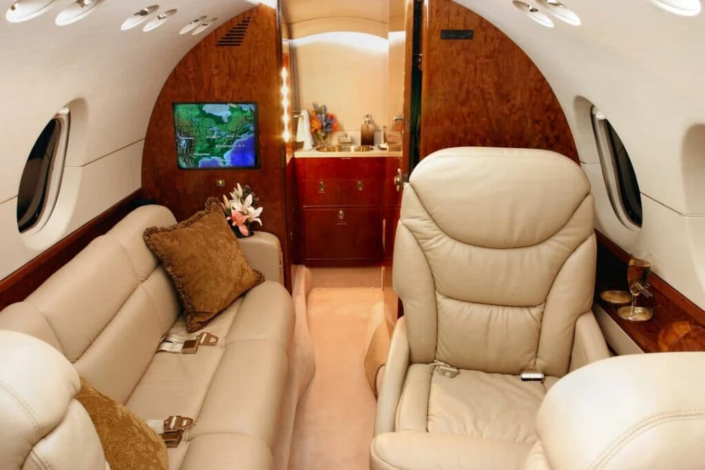 Beechcraft-Hawker-800-4 Beechcraft Hawker 800 4