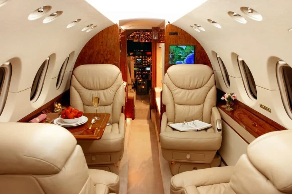 Beechcraft-Hawker-800-5 Beechcraft Hawker 800 5