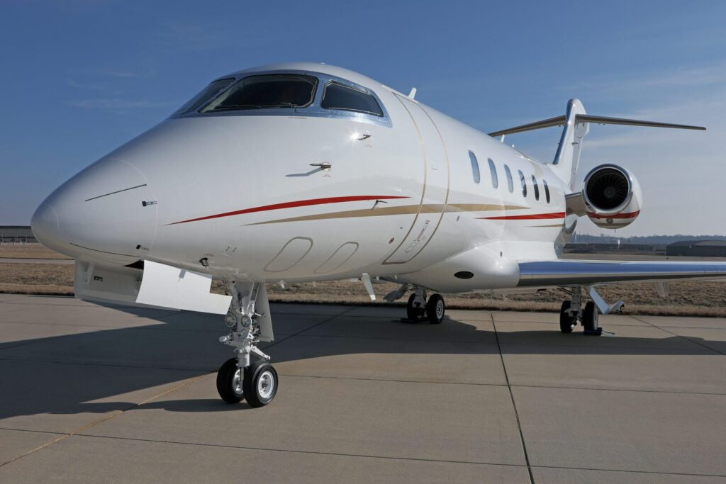 Bombardier-Challenger-300-1 Bombardier Challenger 300 1