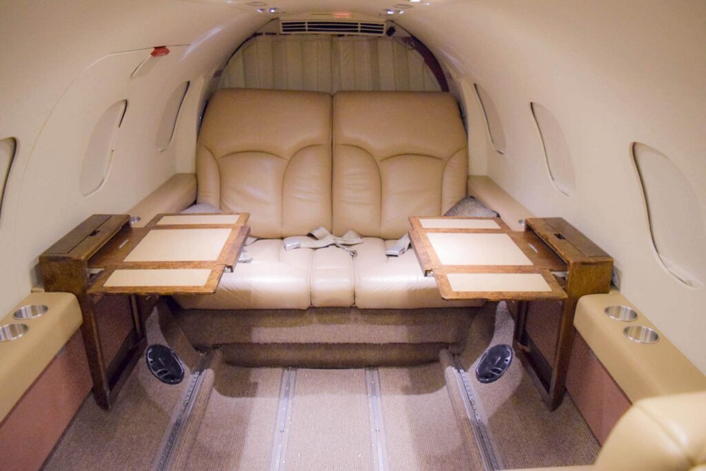 Bombardier-Learjet-35A-2 Bombardier Learjet 35A 2