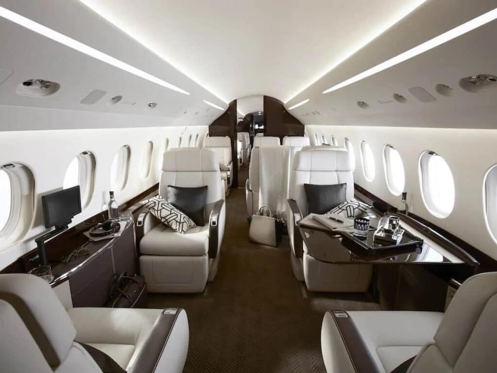 Dassault-Falcon-2000LXS-3 Dassault Falcon 2000LXS-3