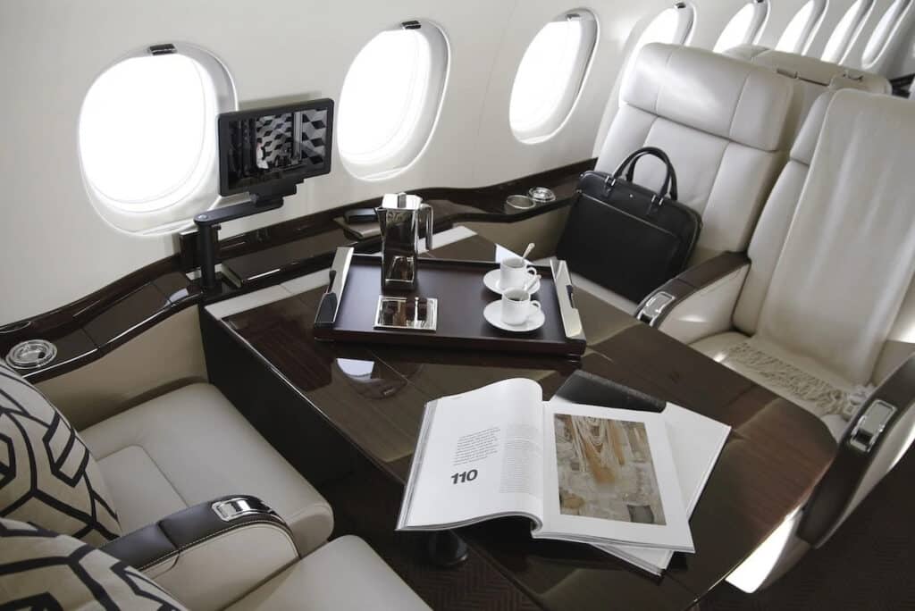 Dassault-Falcon-2000LXS-4 Dassault Falcon 2000LXS-4