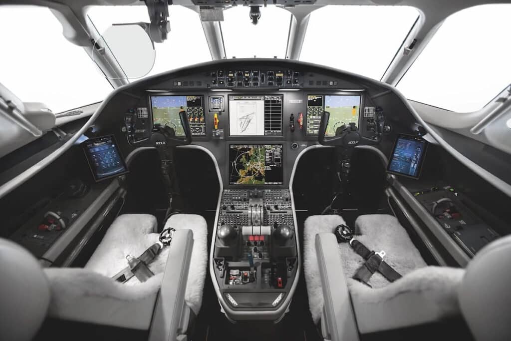 Dassault Falcon 900LX 10 Dassault Falcon 900LX 10