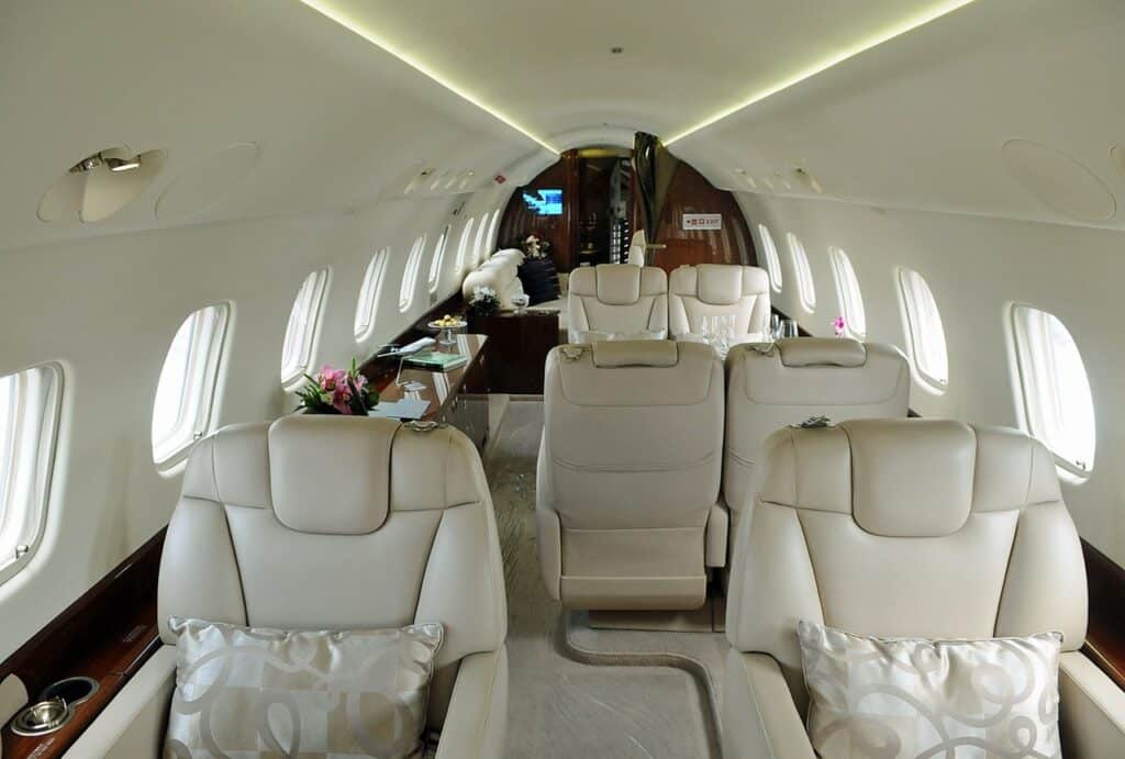 Embraer-Legacy-Shuttle-1 Embraer Legacy Shuttle 1
