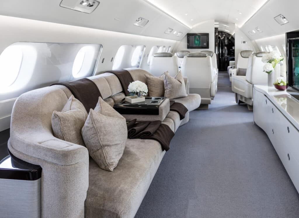 Embraer Lineage 1000 2 Embraer Lineage 1000 2