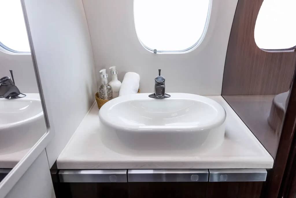 Embraer Phenom 300E 11 Embraer Phenom 300E 11