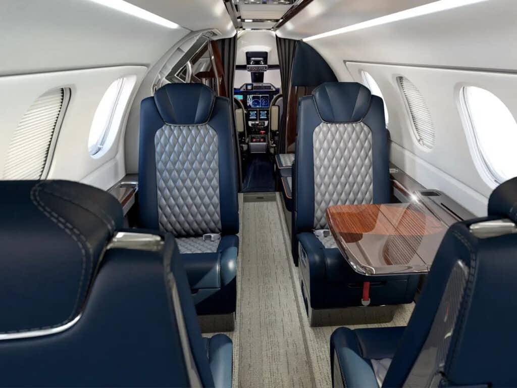 Embraer Phenom 300E 7 Embraer Phenom 300E 7