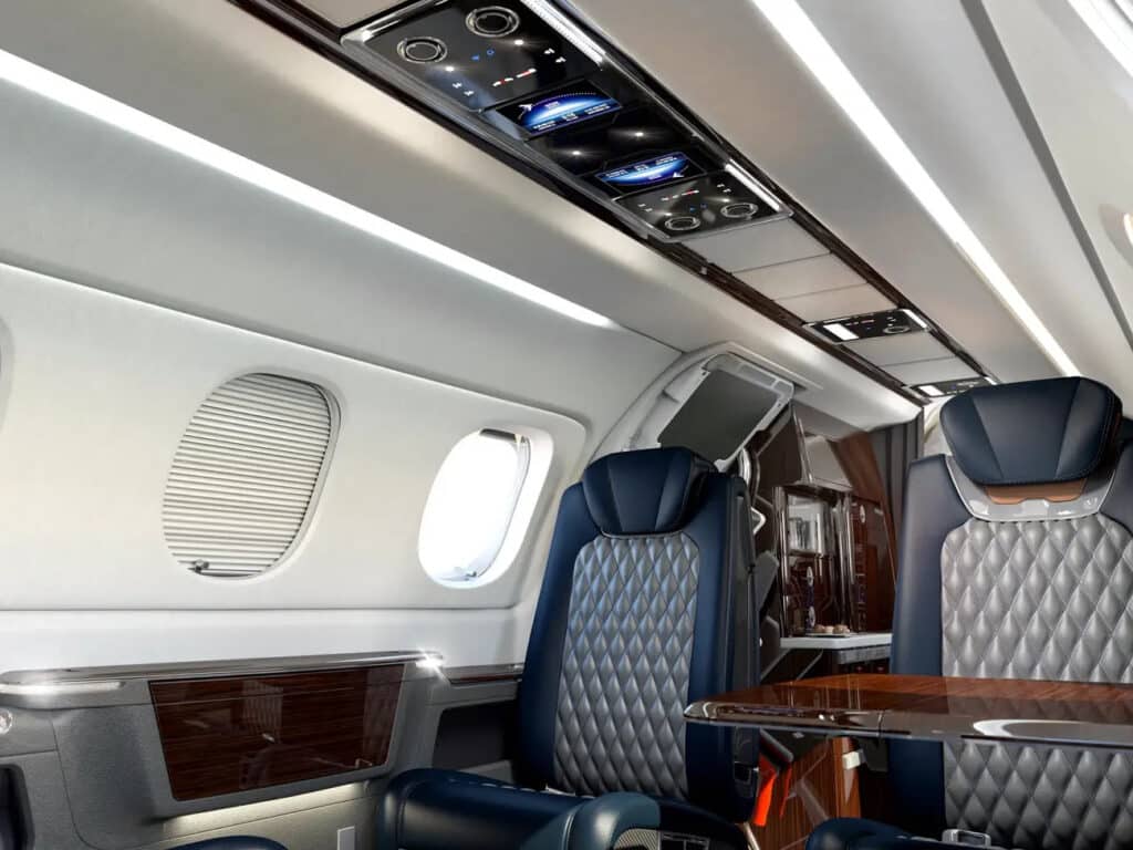 Embraer Phenom 300E 9 Embraer Phenom 300E 9
