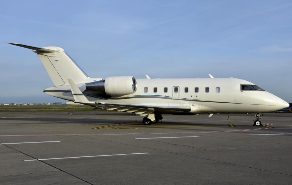 2009-Bombardier-Challenger-605-9H-ALD-file-image-23