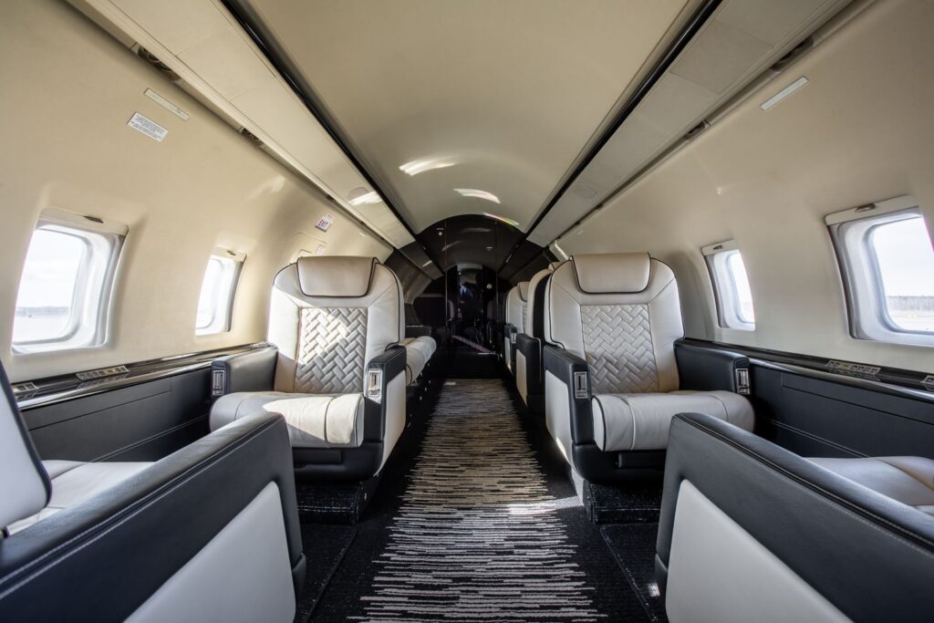 2003-Bombardier-Challenger-604-YL-TIM-file-image-12