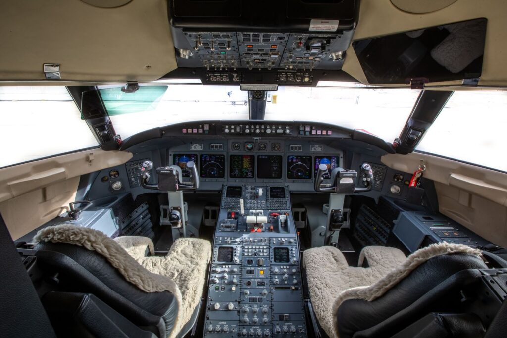 2003-Bombardier-Challenger-604-YL-TIM-file-image-26