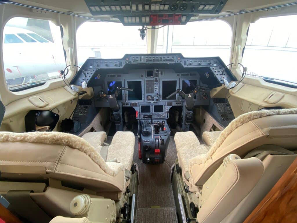 2003-hawker-800xp-photo-12
